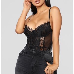 FASHION NOVA Lace Bodysuit